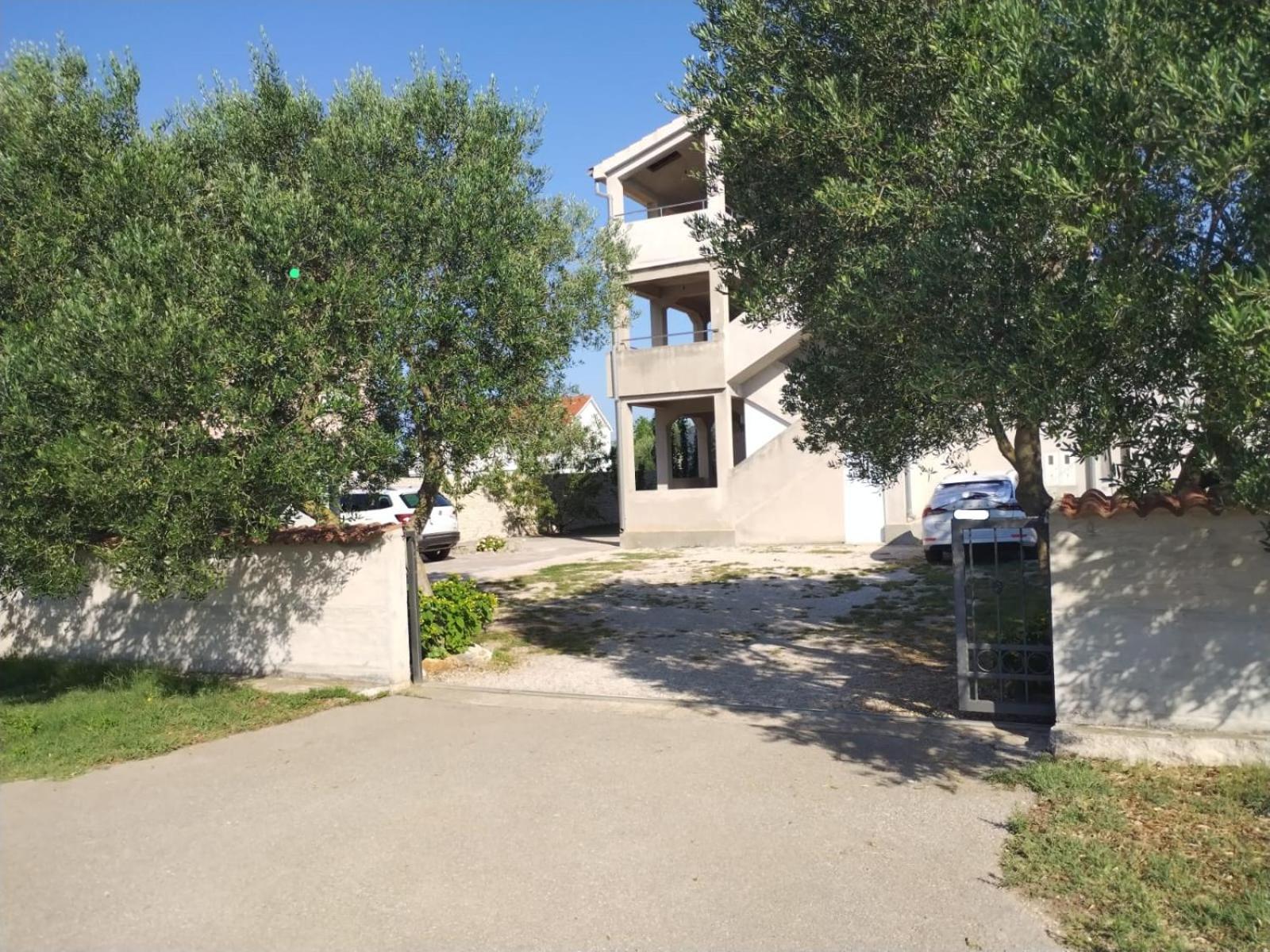 Apartman Kristina Sa Dvije Sobe Biograd Na Moru Exterior photo